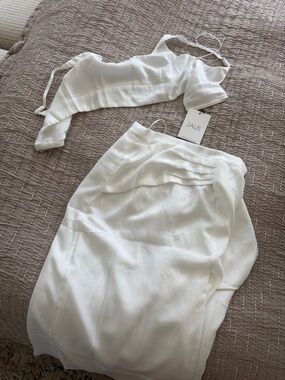 Jaus white set (never wore)